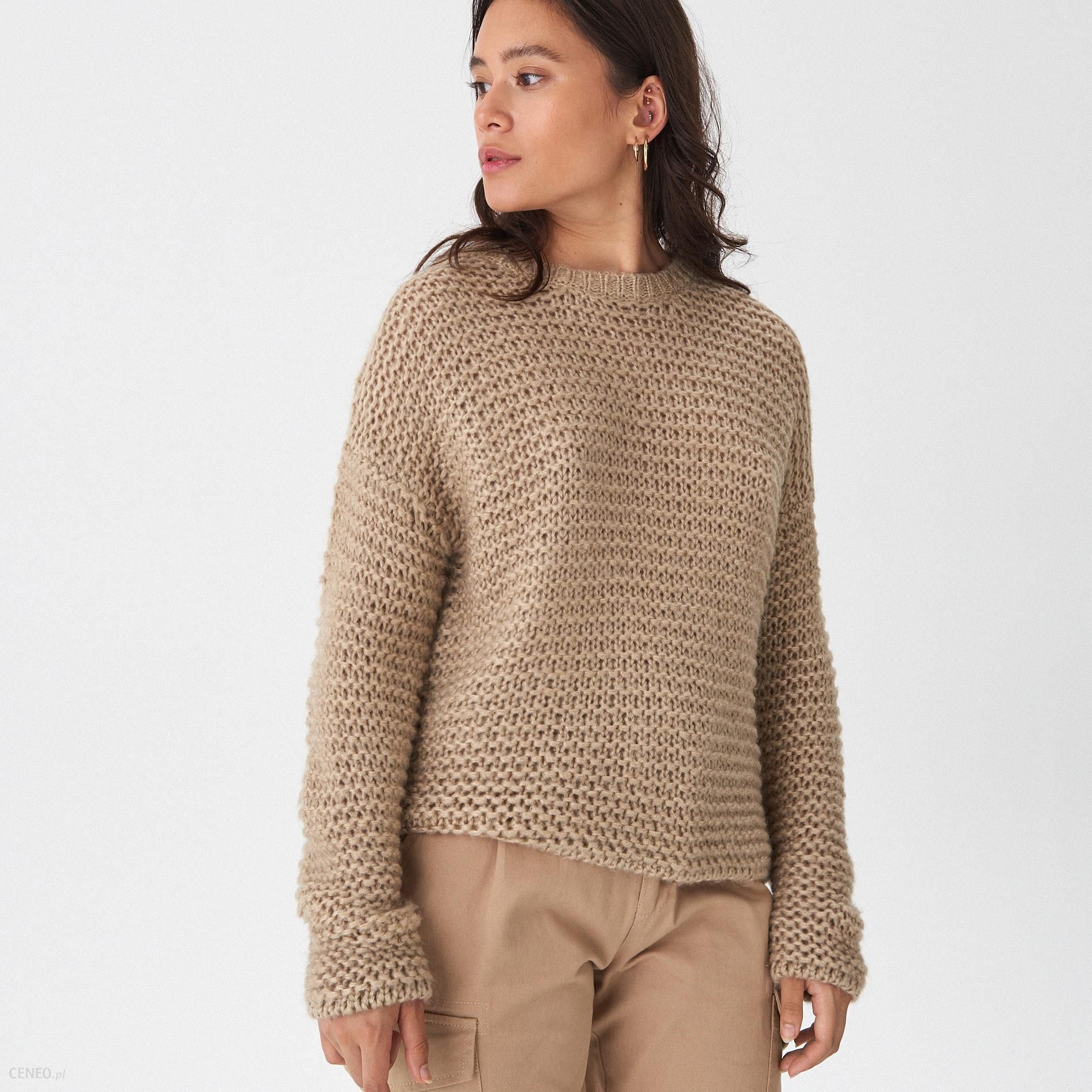 bezowe-swetry-damskie-246sqs.jpg