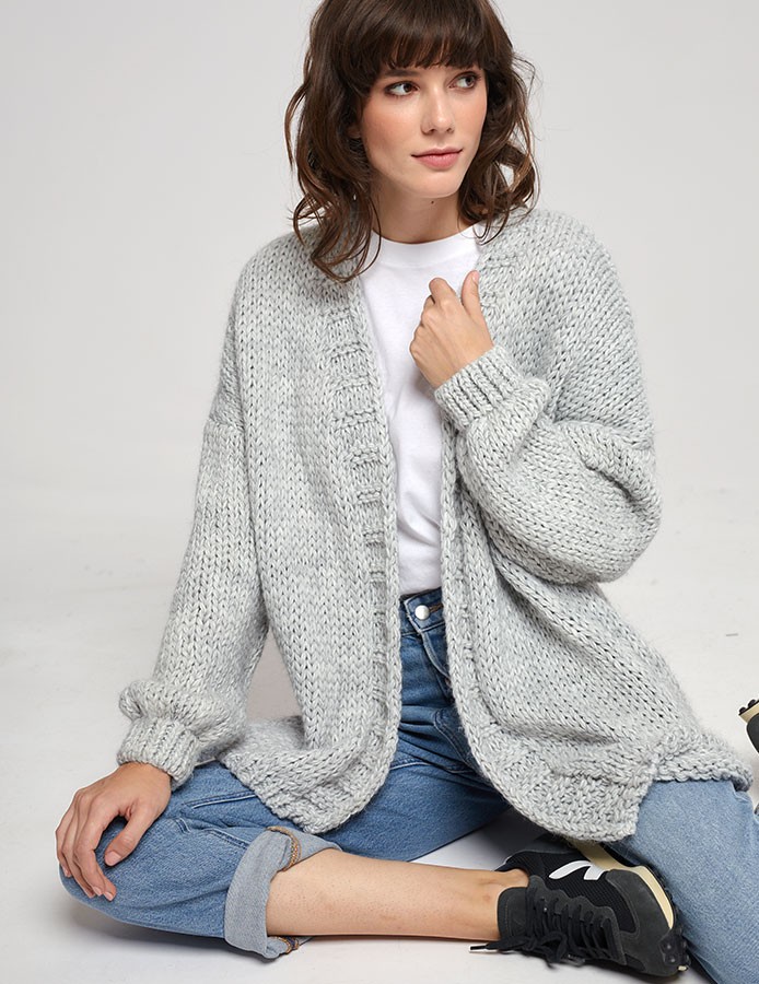 szary-kardigan-damski-650adj-1.jpg
